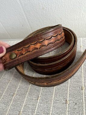 VTG Belt Boho brown leather hand-tooled Western Rustic Unisex Add Buckle 45”